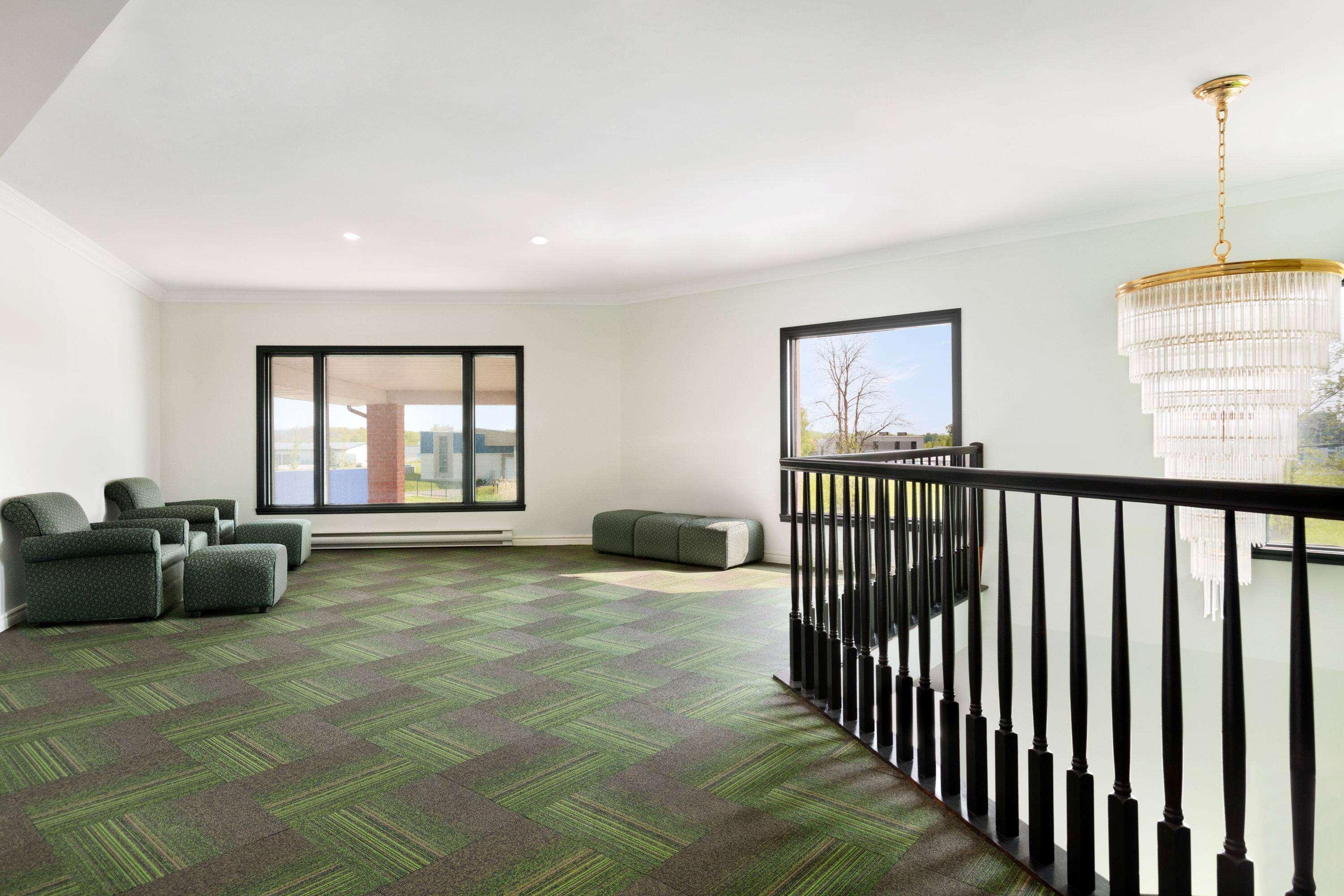 Travelodge By Wyndham Rigaud Εξωτερικό φωτογραφία
